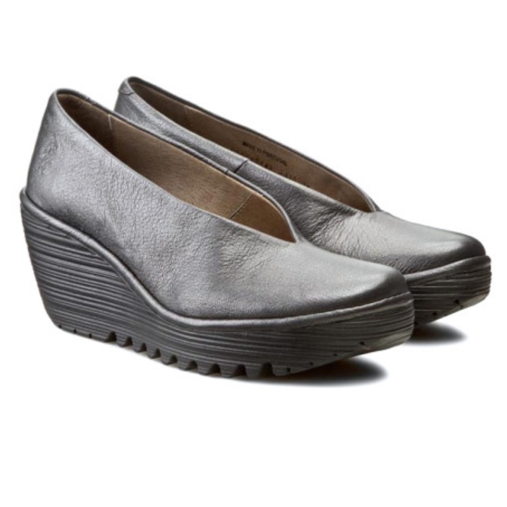 Fly London Yaz Wedge in Graphite Size 39